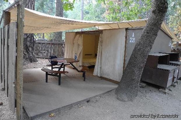 Hotel Housekeeping Camp Curry Village Exterior foto
